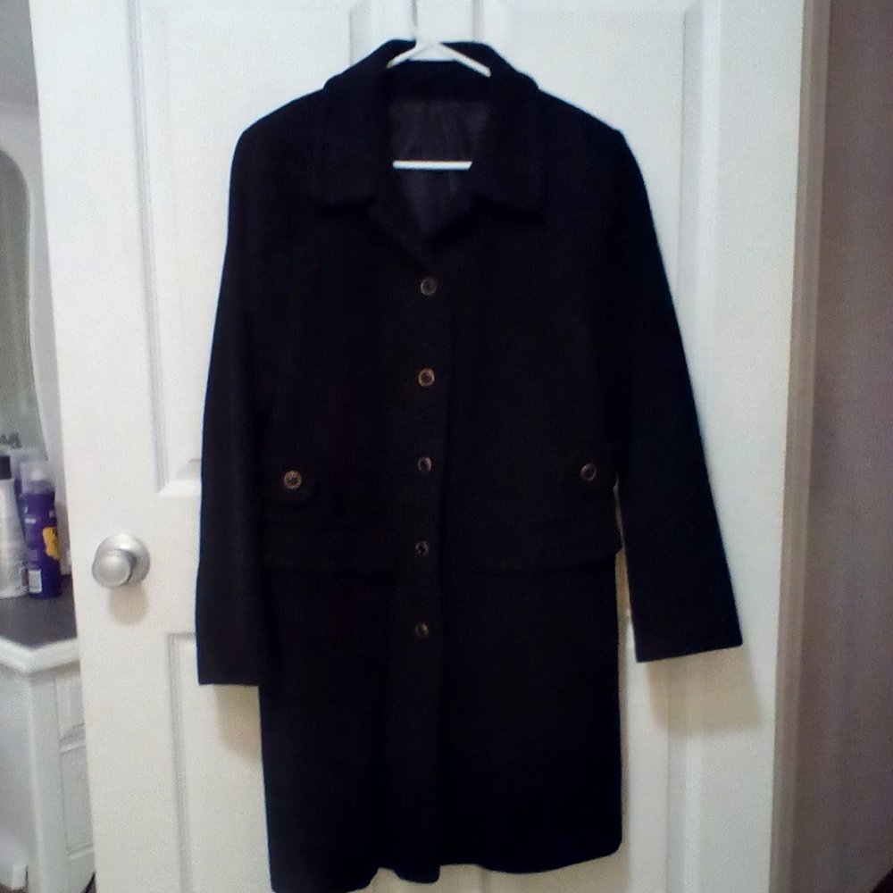 Wool black coat, pretty gold and black buttons, size Med., knee length